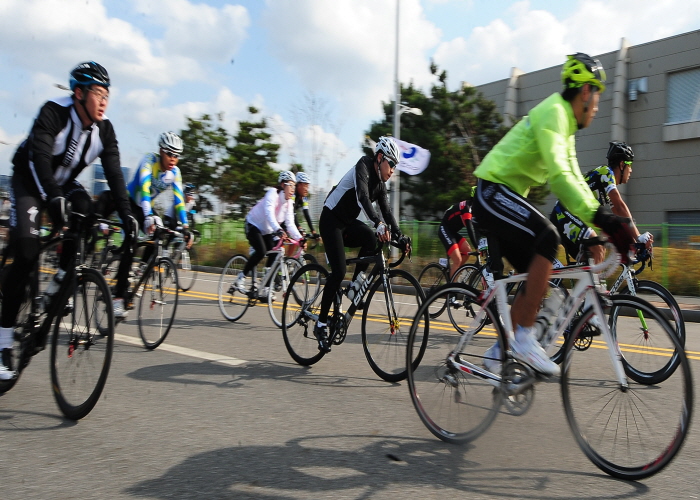 2014년 제3회 친환경자전거대축제 중 사이클대회~의 1번째 이미지